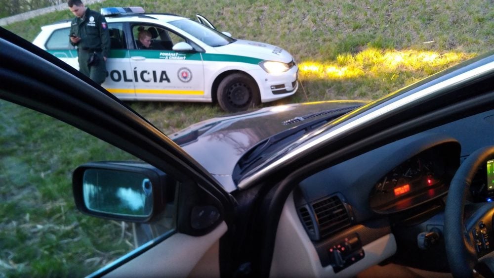 Rendőrség a mágneshorgászaton