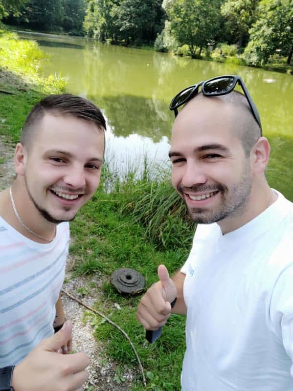 A besztercebányai mágneshorgászok aknát találtak
